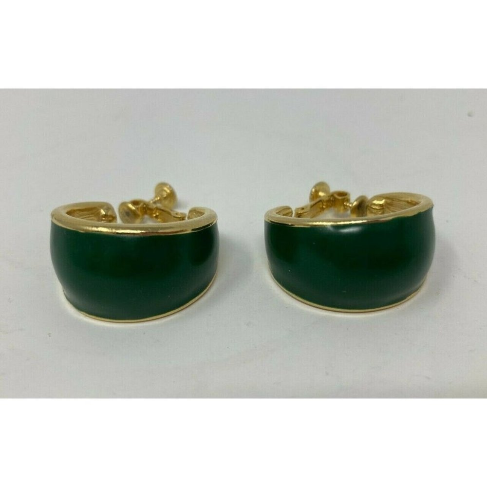 Vintage Goldette Gold Tone Green Enamel Curved Screw Back Earrings (lk)